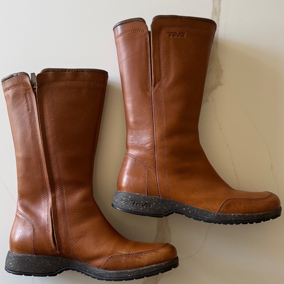 Teva Capistrano Waterproof Leather Mid Calf Boot - Picture 6 of 12